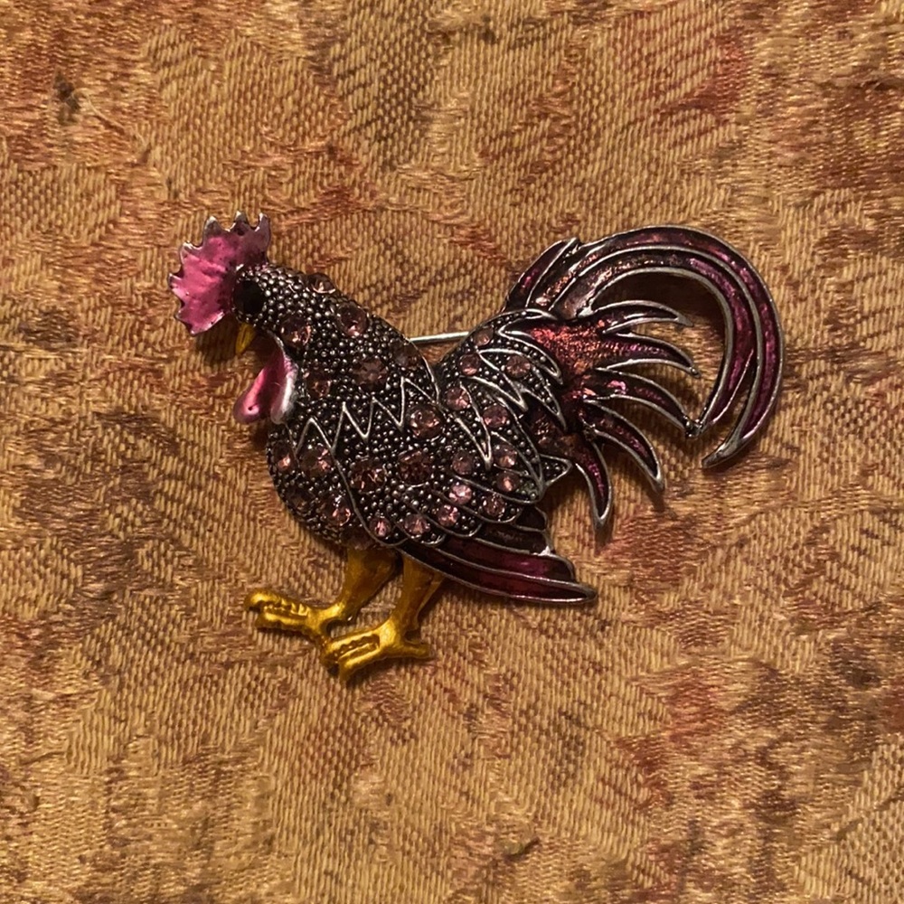 Brooches - Picture 4 of 4